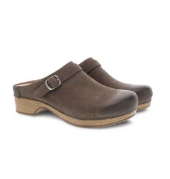 Dansko Berry Mule With Strap Mushroom Nubuck 11 Dansko Berry Mule With Strap Mushroom Nubuck -Cavalleria Toscana Store berry clog mule strap mushroom pair dansko 72611.1676047790
