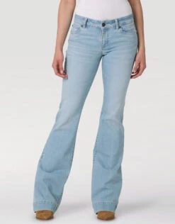 Wrangler Mae Mid Rise Trouser Jean -Cavalleria Toscana Store mae mid rise trouser elena front person 112330011 wrangler 90188.1682108371
