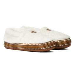 Ariat Snuggle Slippers 10 Ariat Snuggle Slippers -Cavalleria Toscana Store snuggle slipper appaloosa cream hero 2271 101 ariat 99965.1679360619