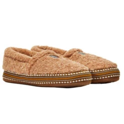 Ariat Snuggle Slippers 13 Ariat Snuggle Slippers -Cavalleria Toscana Store snuggle slipper tan hero 2271 219 ariat 64203.1666128747