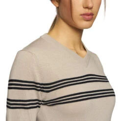 Cavalleria Toscana Merino V-Neck Sweater -Cavalleria Toscana Store v neck sweater off white front detail MAD113 ct 82161.1650668195