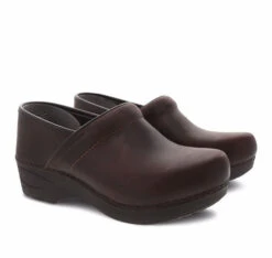 Dansko XP 2.0 Waterproof Clogs 12 Dansko XP 2.0 Waterproof Clogs -Cavalleria Toscana Store xp 20 waterproof brown pair dansko 63604.1564769162
